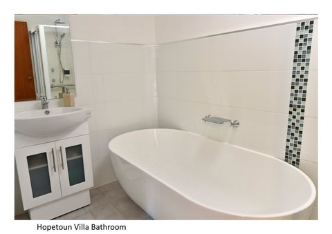 Hopetoun Villa - Accommodation Cooktown 6