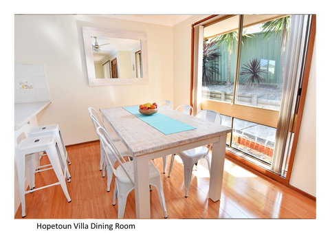 Hopetoun Villa - Accommodation Cooktown 9