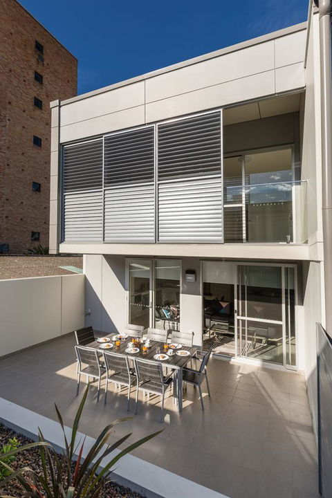 Hamilton Executive Apartments - Accommodation Cooktown 2