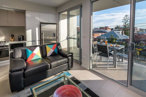 Hamilton Executive Apartments - Accommodation Cooktown 8