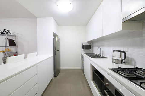 Sydney Apartment Close To Airport & CBD - Accommodation Cooktown 11