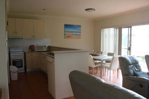 Beaches Apartments Merimbula - Accommodation Cooktown 17