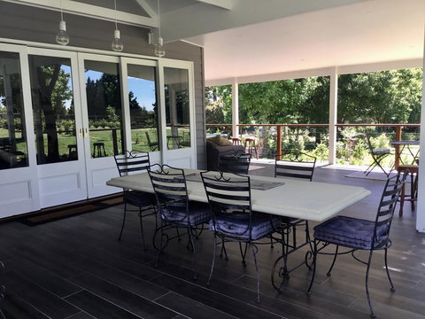 Chanticleer Gardens Barn Cottage With A Pool - Accommodation Cooktown 5