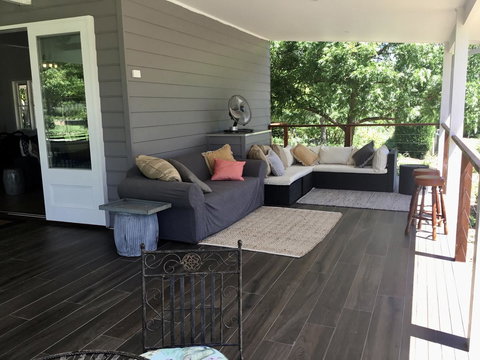 Chanticleer Gardens Barn Cottage With A Pool - Accommodation Cooktown 1