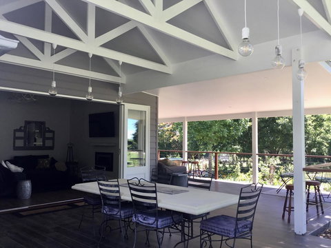 Chanticleer Gardens Barn Cottage With A Pool - Accommodation Cooktown 11