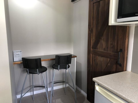 Chanticleer Gardens Barn Cottage With A Pool - Accommodation Cooktown 23