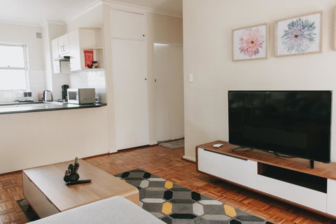 Lotus Stay Manly - Apartment 29B - Accommodation Cooktown 2