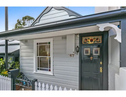 North Sydney Historic Whalers Cottage - Accommodation Cooktown 10