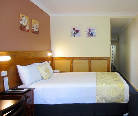 Highway Motor Inn Taree - Accommodation Cooktown 0