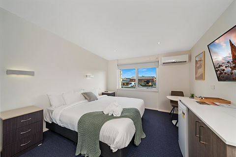 Carlton Suites - Accommodation Cooktown 2