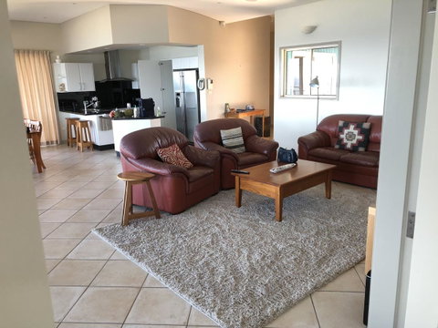 OceanScape Luxury Beachfront Villas - Accommodation Cooktown 8