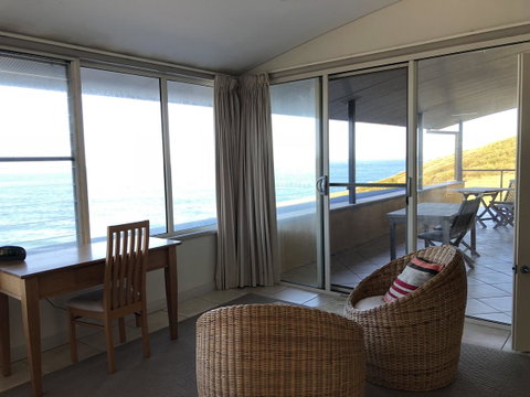 OceanScape Luxury Beachfront Villas - Accommodation Cooktown 6