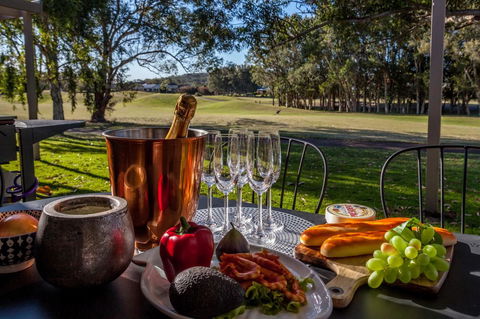 Horizons Retreat & Golf, Villa 133 - Accommodation Cooktown 0