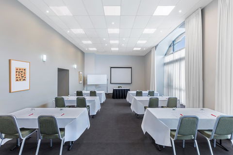 Adina Apartment Hotel Sydney Central - Accommodation Cooktown 10