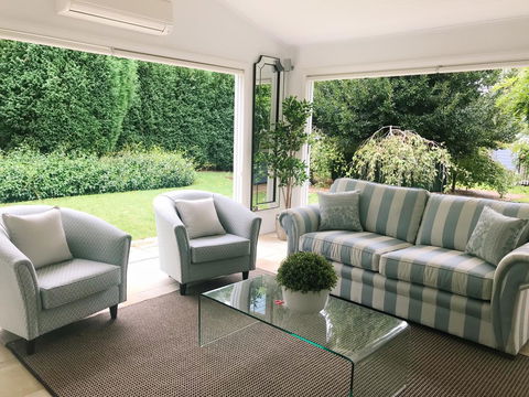 Bowral Escape - Accommodation Cooktown 0