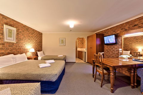 Hume Country Motor Inn - Accommodation Cooktown 40
