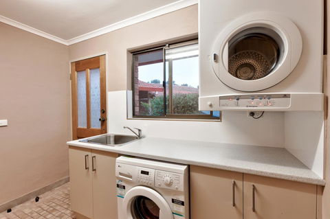 Hume Country Motor Inn - Accommodation Cooktown 27