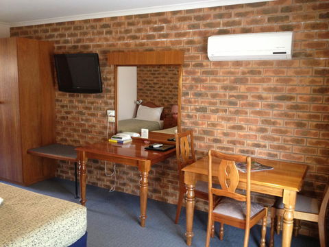 Hume Country Motor Inn - Accommodation Cooktown 19