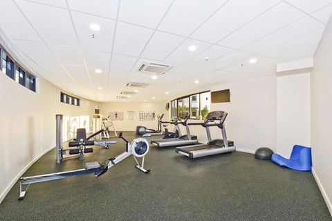 Nomikis\'On The Avenue - Accommodation Cooktown 22