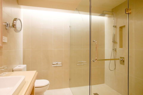 Crowne Plaza Alice Springs Lasseters, An IHG Hotel - Accommodation Cooktown 32