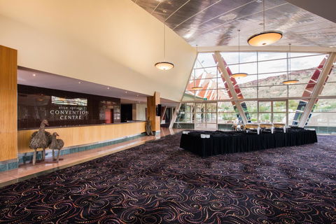 Crowne Plaza Alice Springs Lasseters, An IHG Hotel - Accommodation Cooktown 17