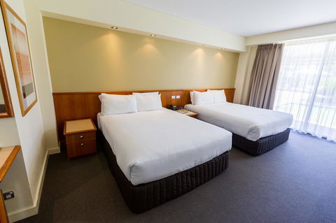 Crowne Plaza Alice Springs Lasseters, An IHG Hotel - Accommodation Cooktown 9