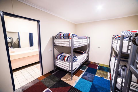 Jump Inn Alice Budget Accommodation - Accommodation Cooktown 40