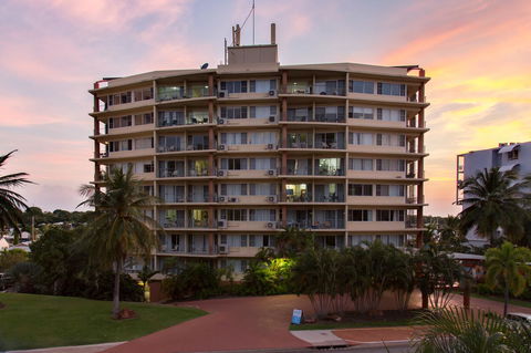 Cullen Bay Resorts - Accommodation Cooktown 12