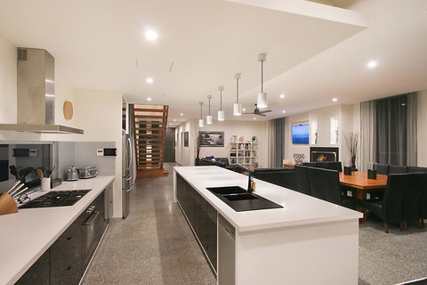 Salt Village Retreat - Accommodation Cooktown 3