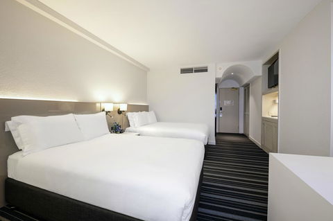 DoubleTree By Hilton Esplanade Darwin - Accommodation Cooktown 17