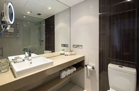 Hilton Garden Inn Darwin - Accommodation Cooktown 7
