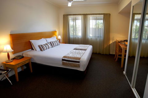 Metro Advance Apartments & Hotel - Accommodation Cooktown 8