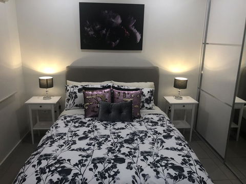Darwin-Ocean Views, Tropical Getaway, Pool & Aircon - Accommodation Cooktown 2