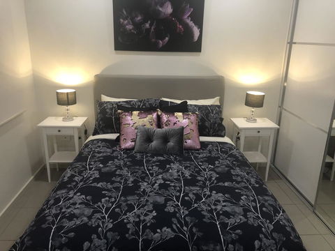 Darwin-Ocean Views, Tropical Getaway, Pool & Aircon - Accommodation Cooktown 1