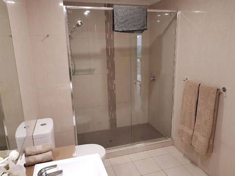 Darwin-Ocean Views, Tropical Getaway, Pool & Aircon - Accommodation Cooktown 15