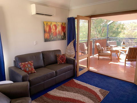 Wilmots On Dixon - Accommodation Cooktown 4