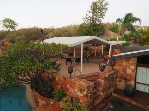 Wilmots On Dixon - Accommodation Cooktown 3