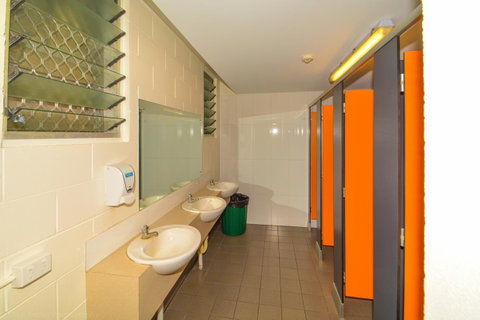 Chillis Backpackers - Accommodation Cooktown 9