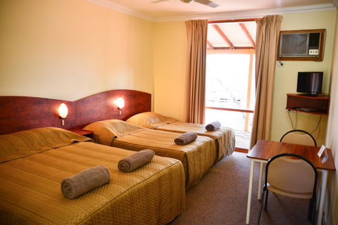Erldunda Desert Oaks Resort - Accommodation Cooktown 37