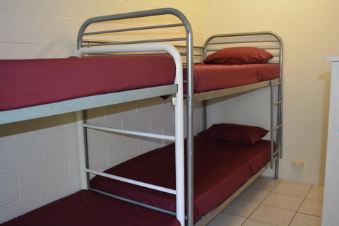 Frogs-Hollow Backpackers - Accommodation Cooktown 3