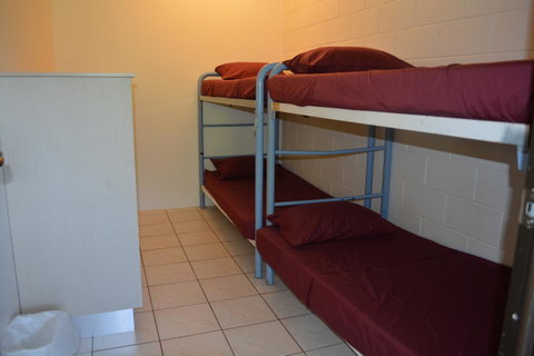Frogs-Hollow Backpackers - Accommodation Cooktown 9