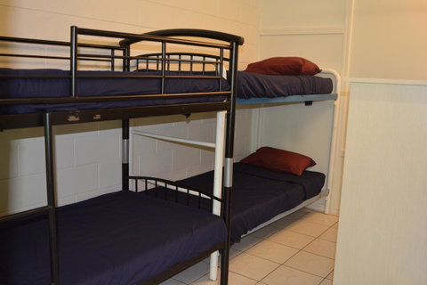 Frogs-Hollow Backpackers - Accommodation Cooktown 5