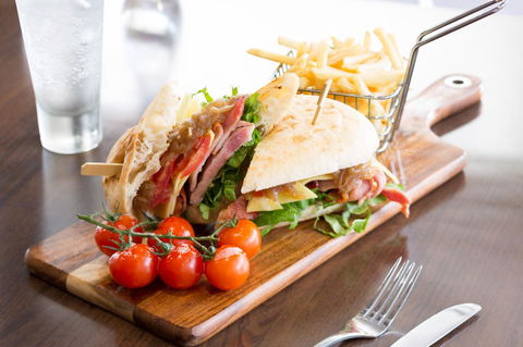 The Smith Hotel Darwin - Accommodation Cooktown 9
