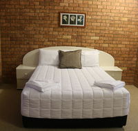Golden Sands Motor Inn - Accommodation Cooktown