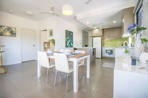 ZEN QUEST - The NOMADS PAD Near Nightcliff Markets & Sunset Foreshore - Accommodation Cooktown 13