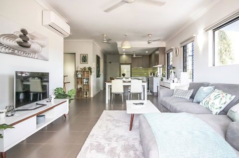 ZEN QUEST - The NOMADS PAD Near Nightcliff Markets & Sunset Foreshore - Accommodation Cooktown 1
