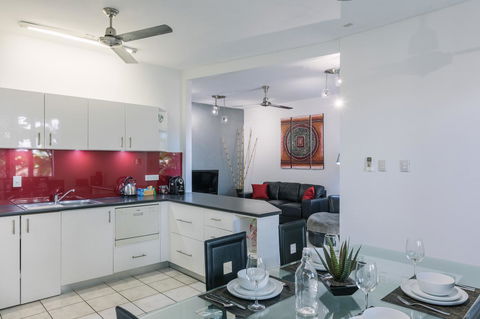 CitySide Apartment - 2 Bedroom With Private Courtyard - Accommodation Cooktown 0