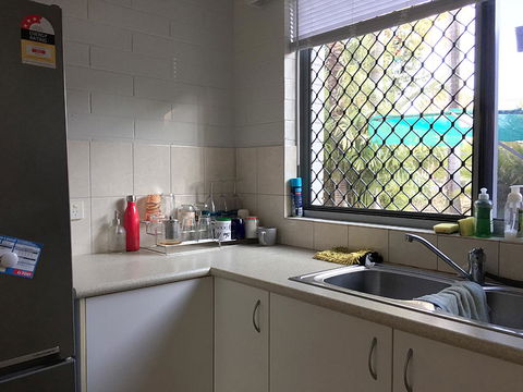 Cozy Room For A Great Stay In Darwin - Excellent Location - Accommodation Cooktown 3