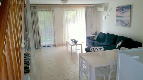Nelson Bay Breeze - Accommodation Cooktown 6