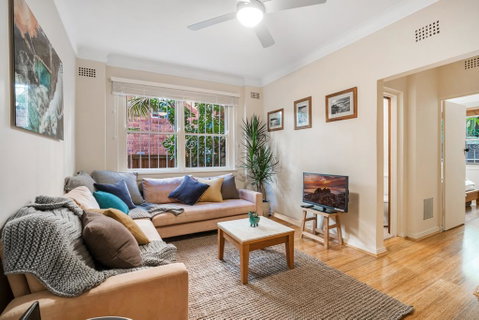 Bondi Beach Peach - Accommodation Cooktown 0